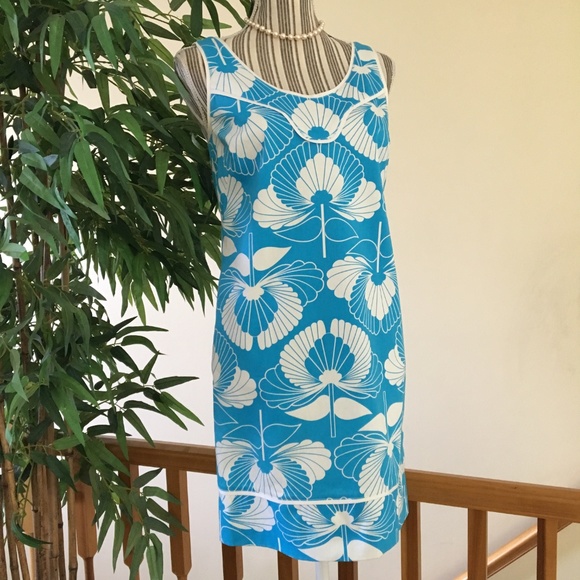 Maggy London Floral Shift Dress Size 6P - Picture 5 of 10